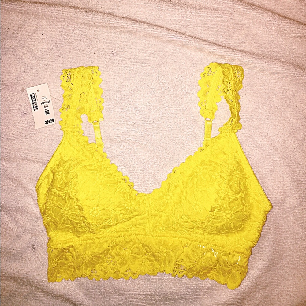 Yellow lace bralette!